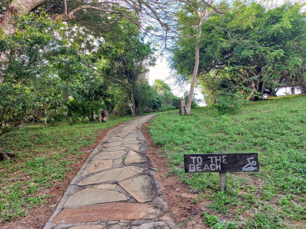 Watamu Beach Cottages B&B Buitenkant foto