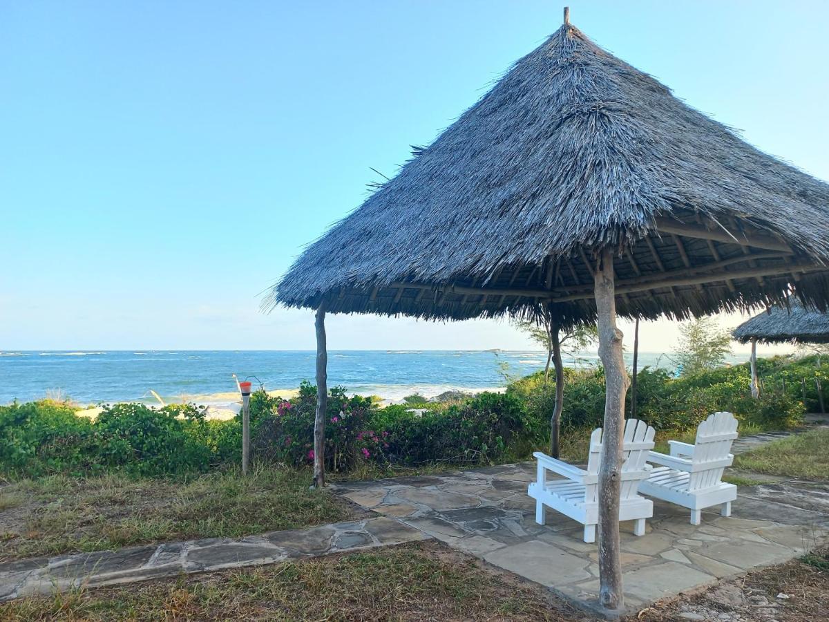 Watamu Beach Cottages B&B Buitenkant foto